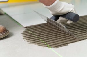 Fliesen verlegen leicht gemacht: Schritt-für-Schritt-Anleitung für Anfänger